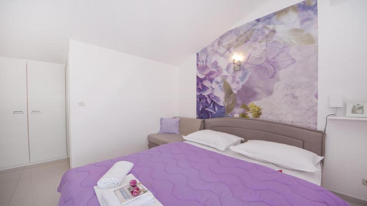Apartments Angela Baška Voda Δωμάτιο φωτογραφία