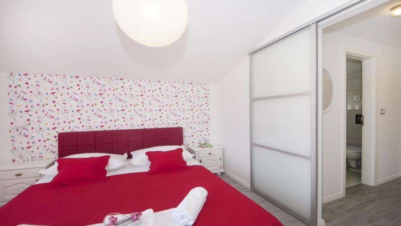 Apartments Angela Baška Voda Δωμάτιο φωτογραφία