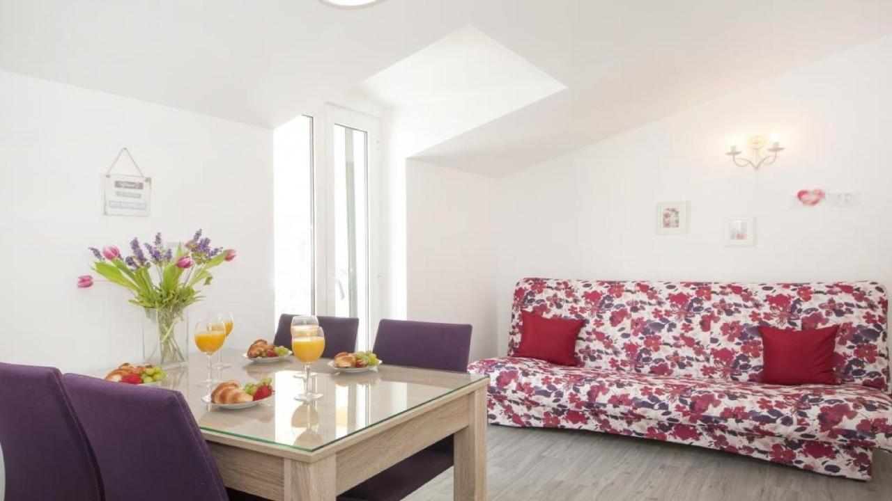 Apartments Angela Baška Voda Δωμάτιο φωτογραφία