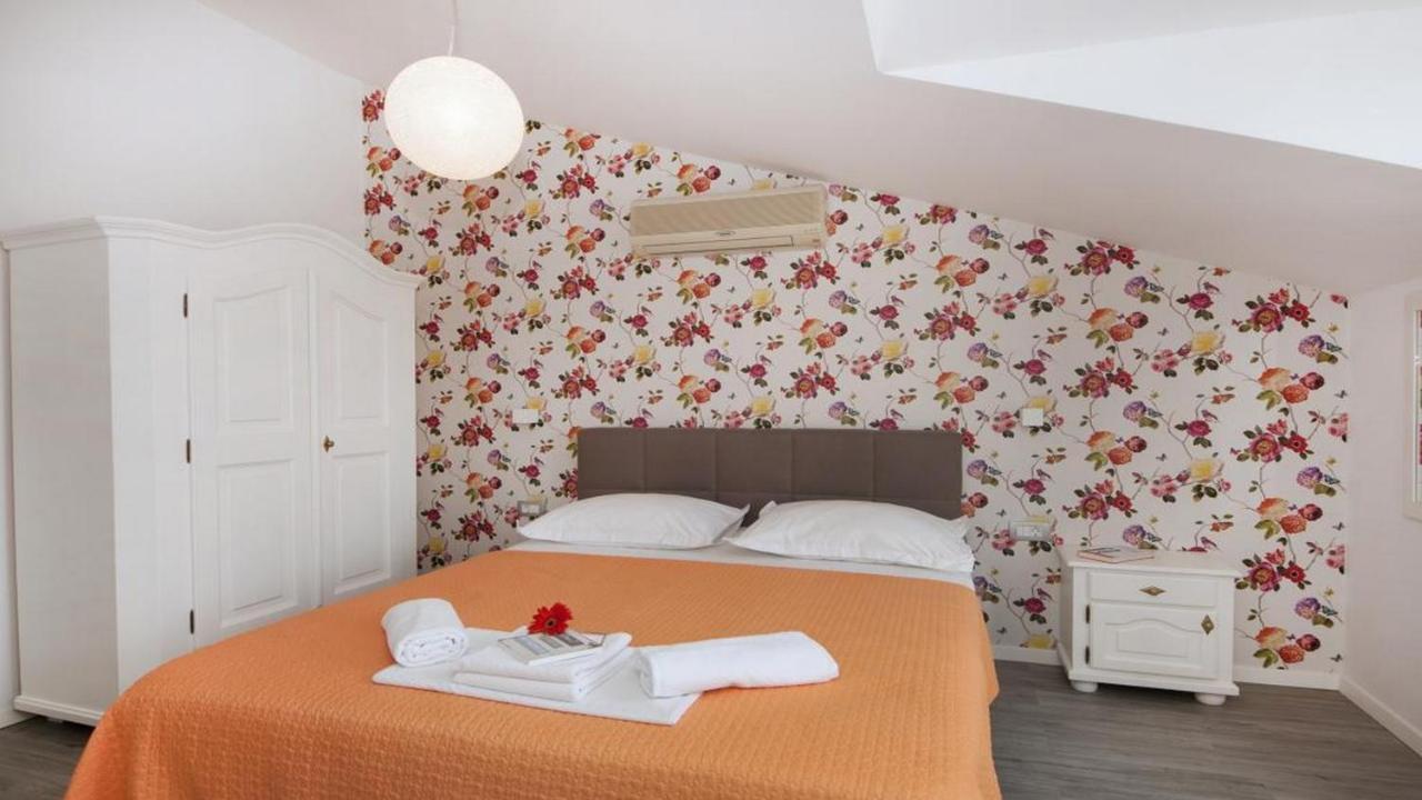 Apartments Angela Baška Voda Εξωτερικό φωτογραφία
