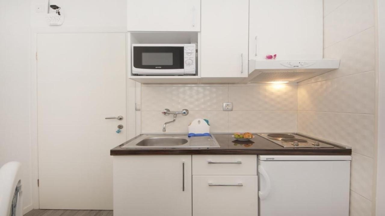 Apartments Angela Baška Voda Εξωτερικό φωτογραφία