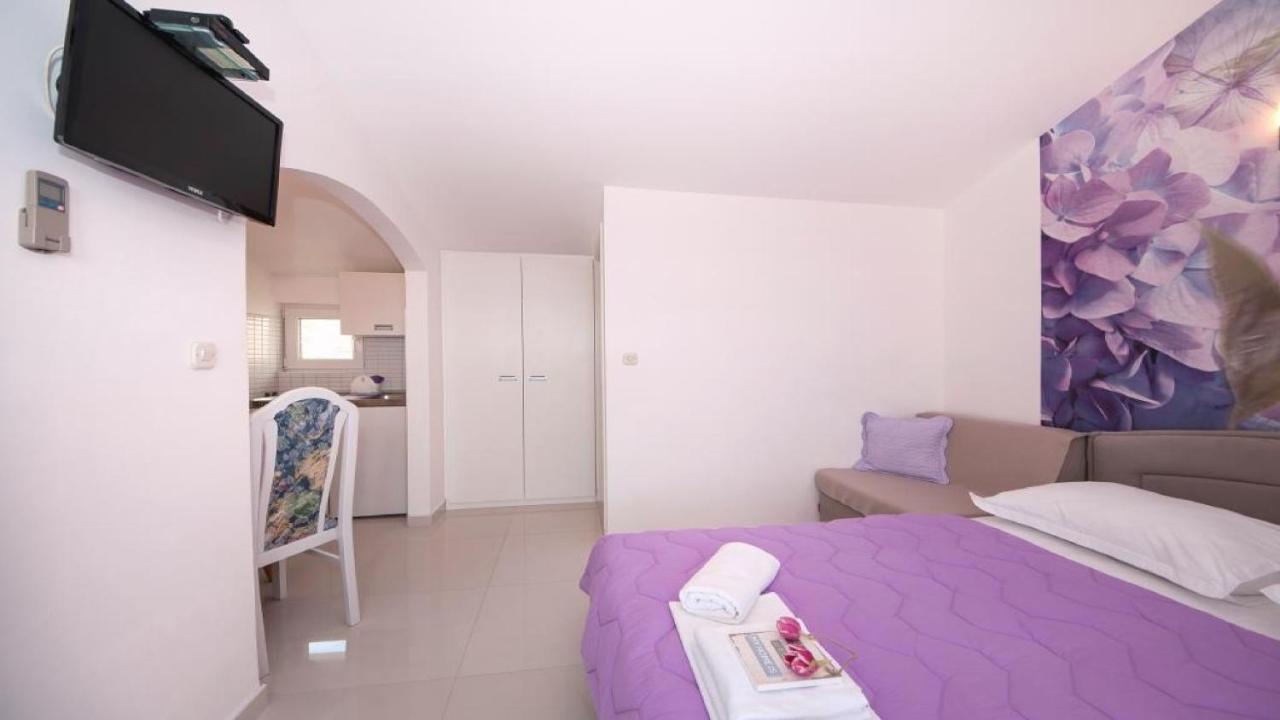 Apartments Angela Baška Voda Εξωτερικό φωτογραφία